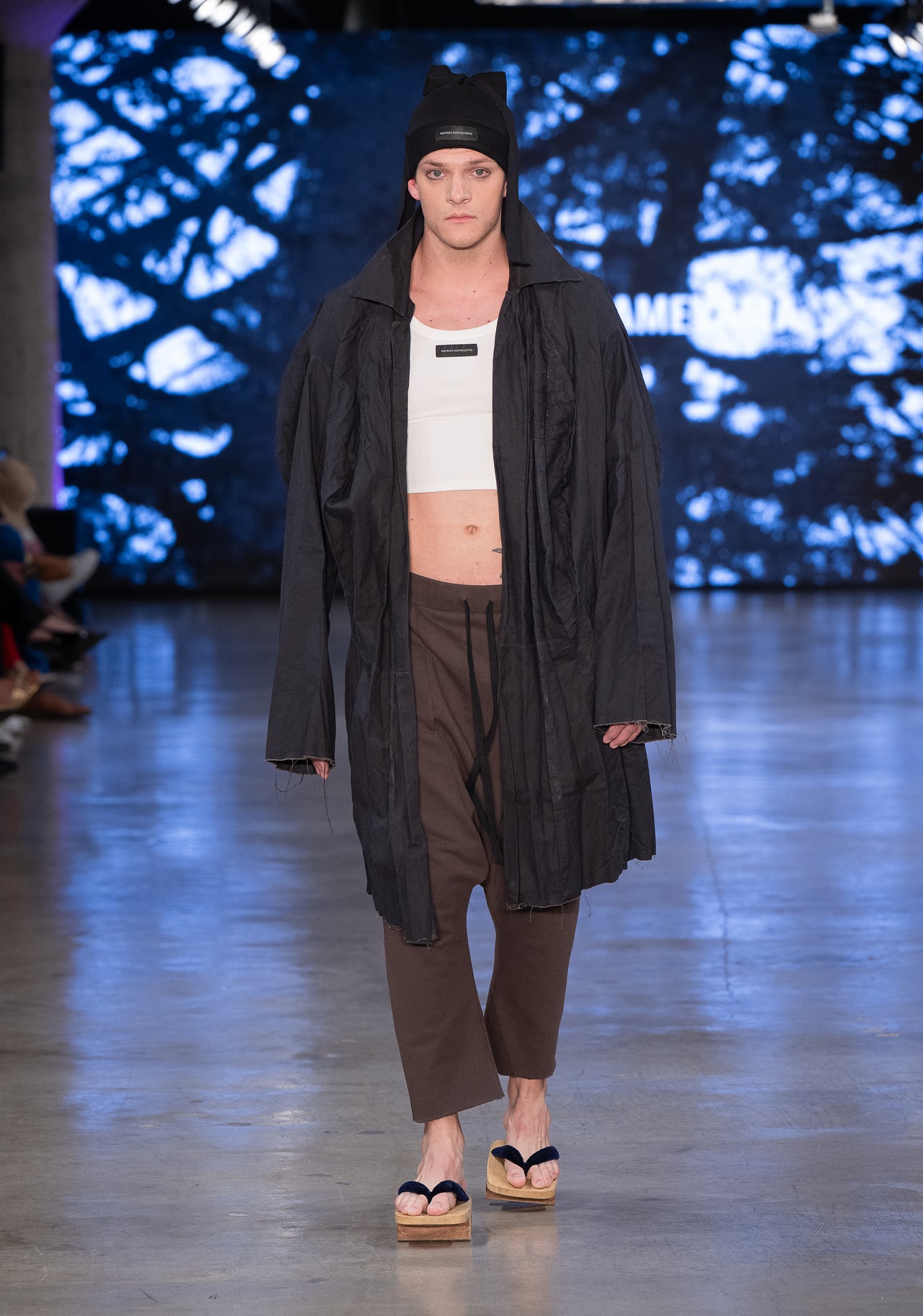 3D Raw-Edge Ball Jacket (long)