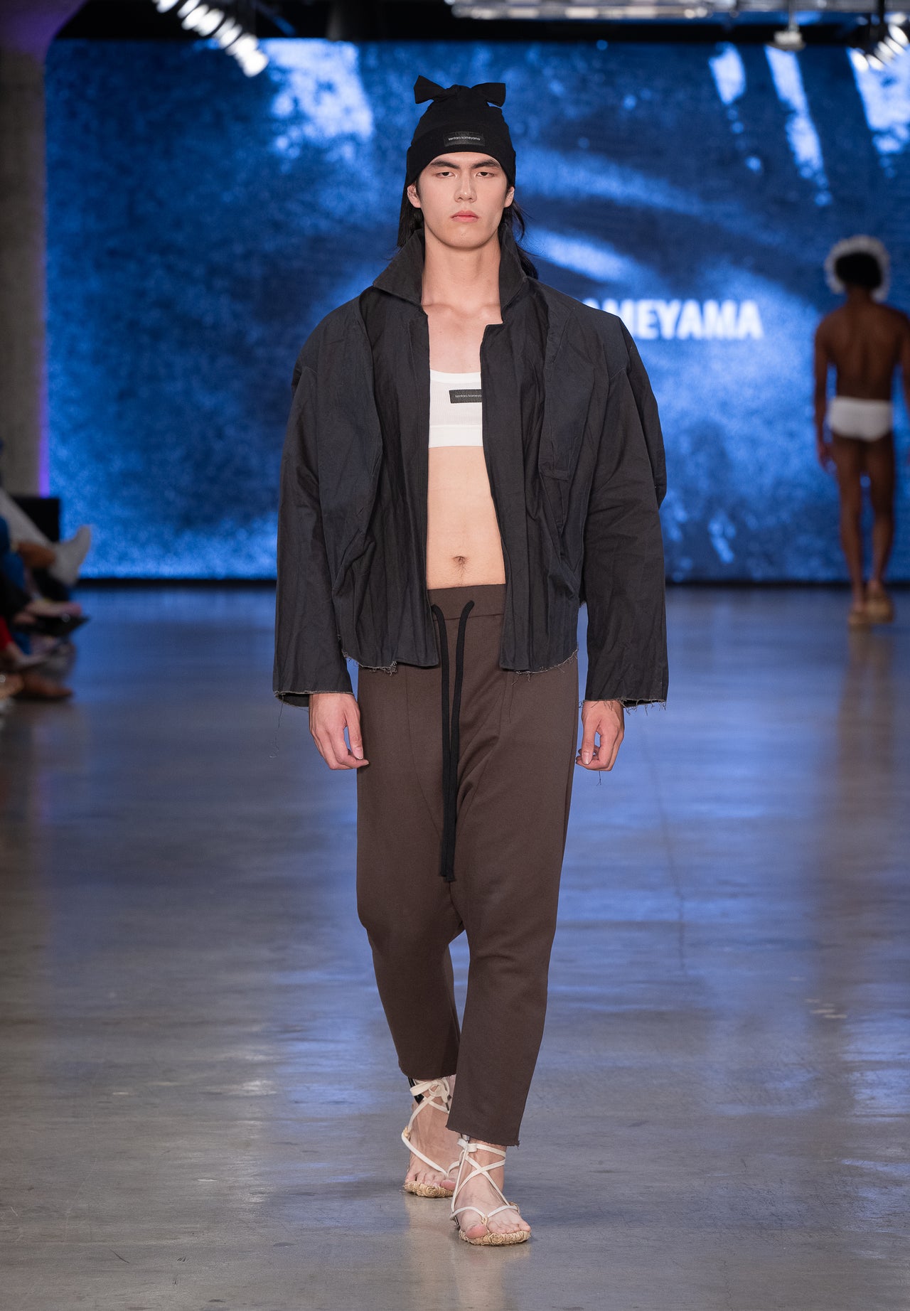 3D Raw-Edge Ball Jacket (short)